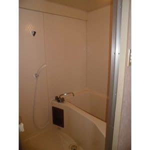 Room image 8