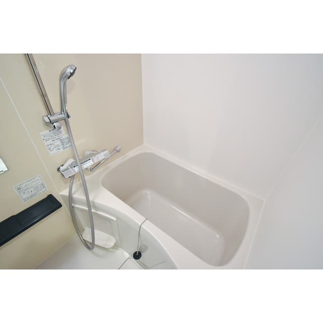 Room image 11