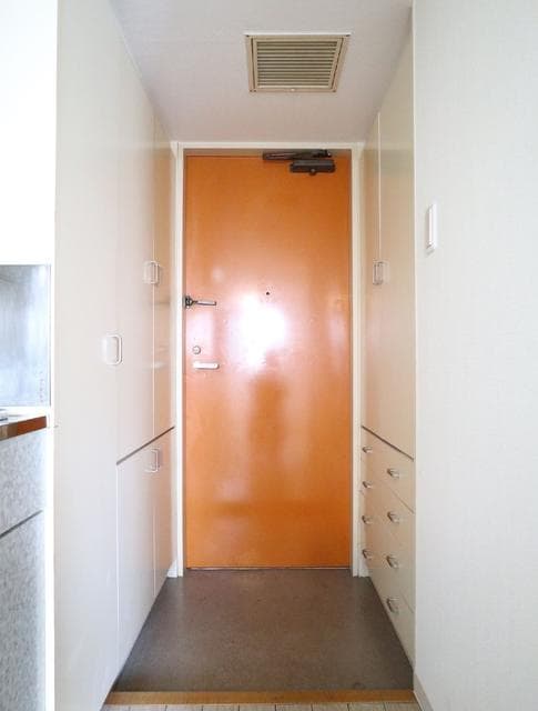 Room image 15