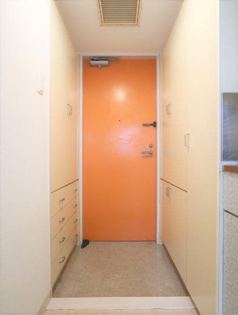 Room image 16