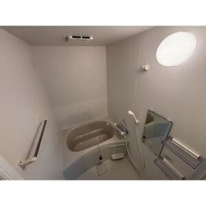 Room image 8