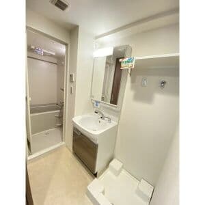 Room image 16