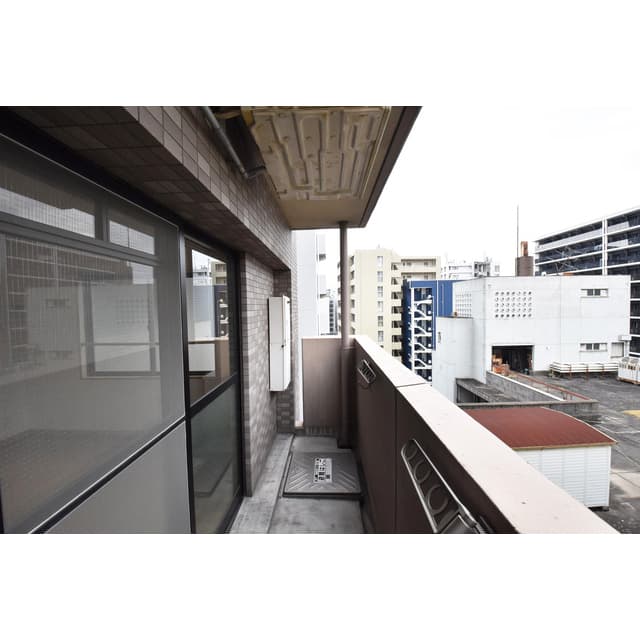Room image 11