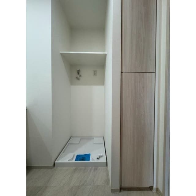 Room image 14
