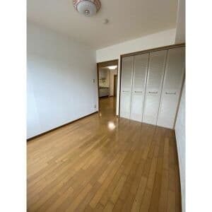 Room image 13