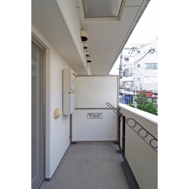 Room image 9