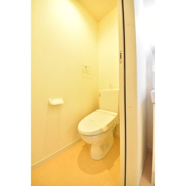 Room image 9
