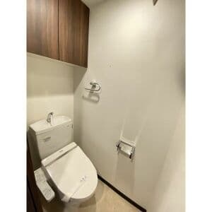 Room image 13