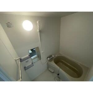 Room image 11