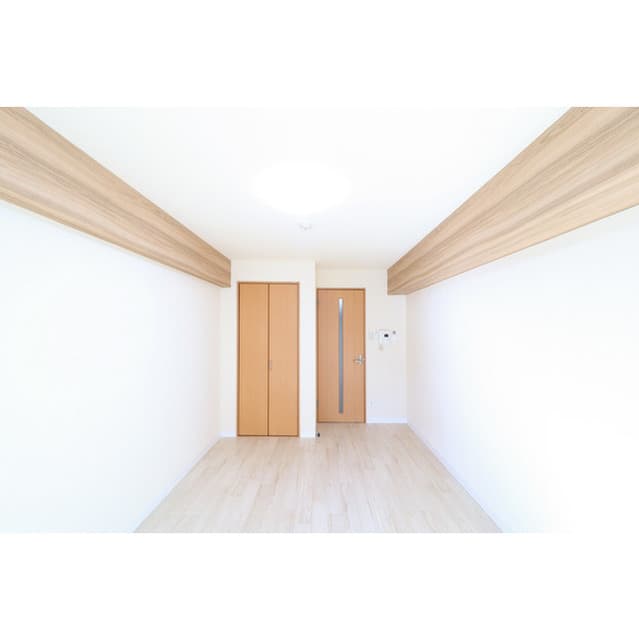 Room image 14