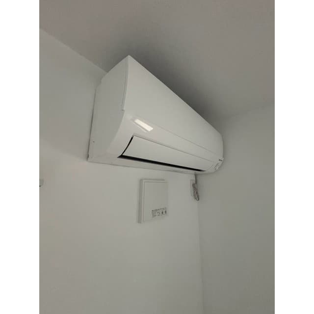 Room image 16