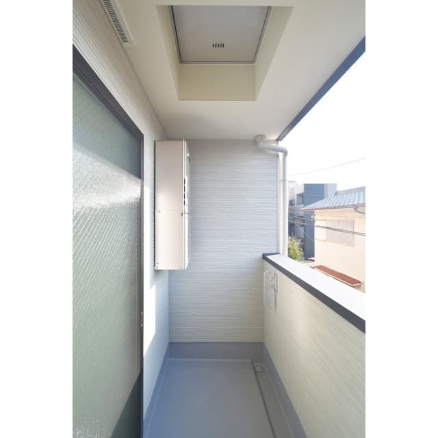 Room image 15