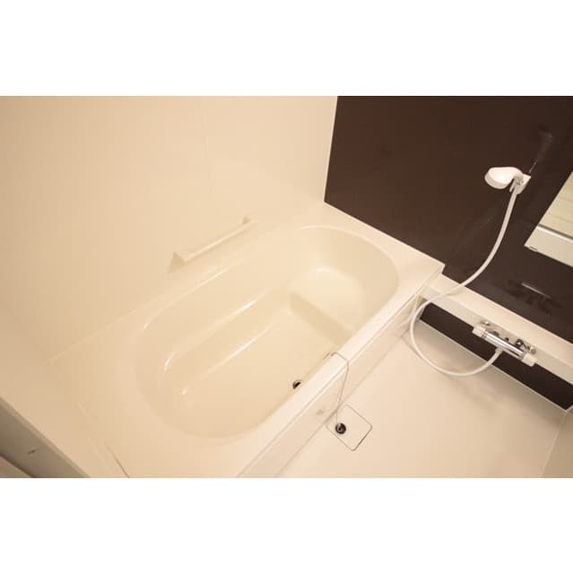 Room image 12