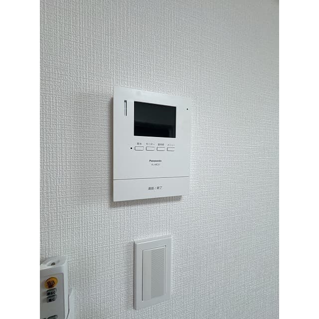 Room image 16