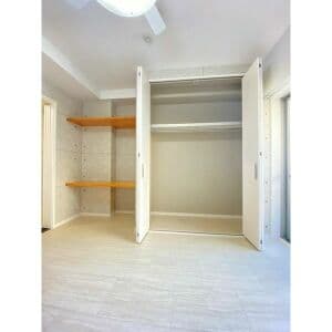 Room image 13