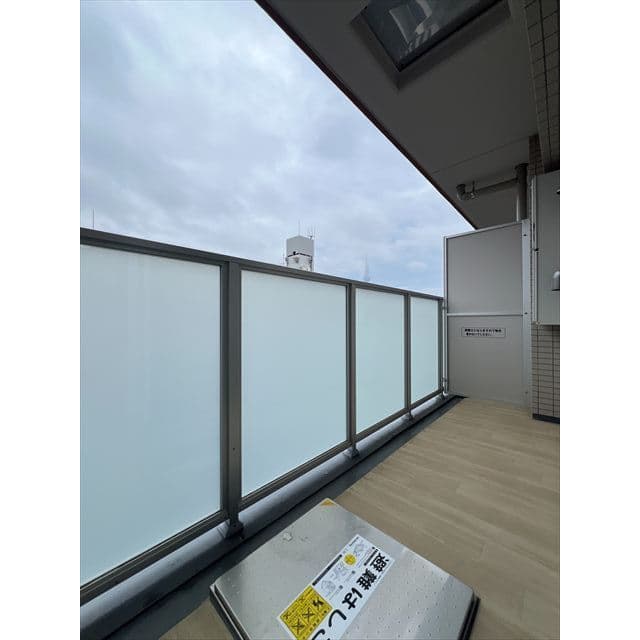 Room image 10