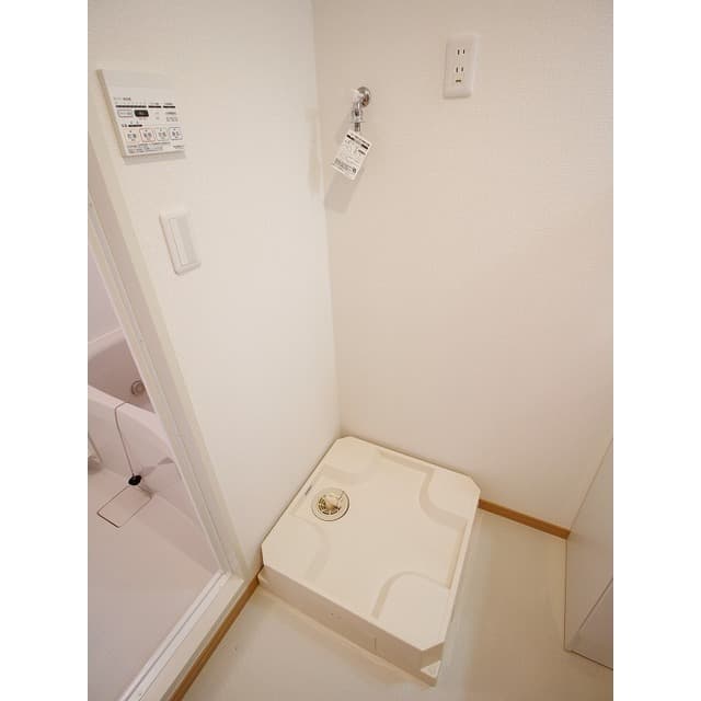 Room image 10