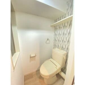 Room image 12