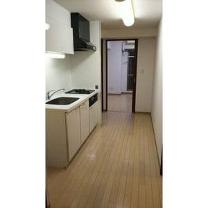Room image 13