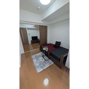 Room image 9