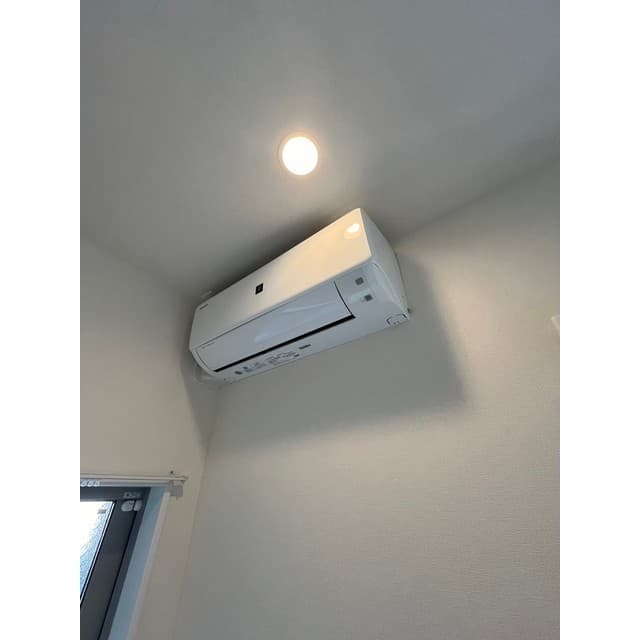 Room image 15