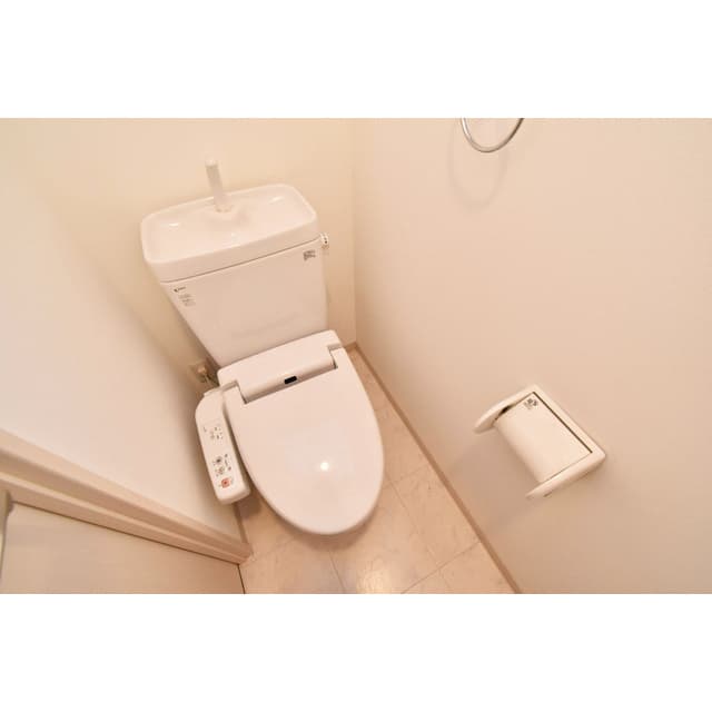 Room image 11