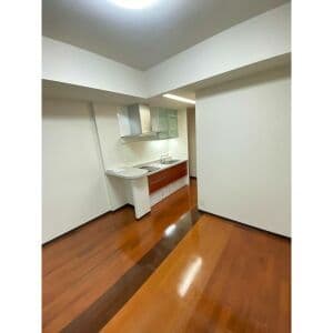 Room image 14