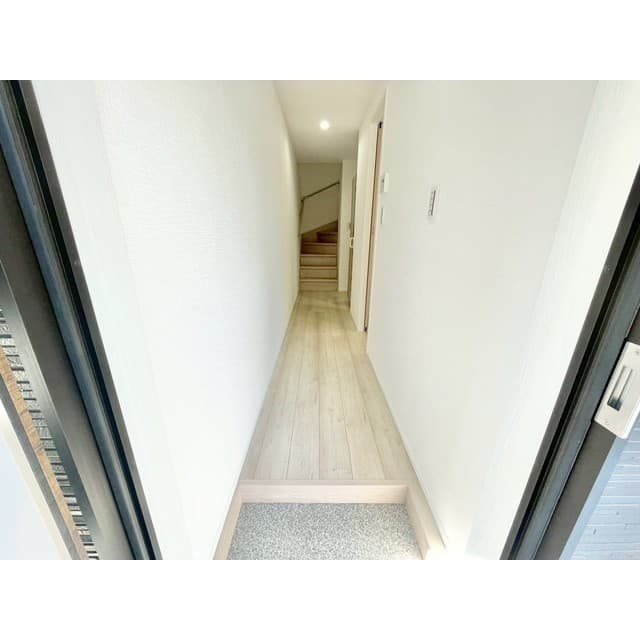 Room image 13