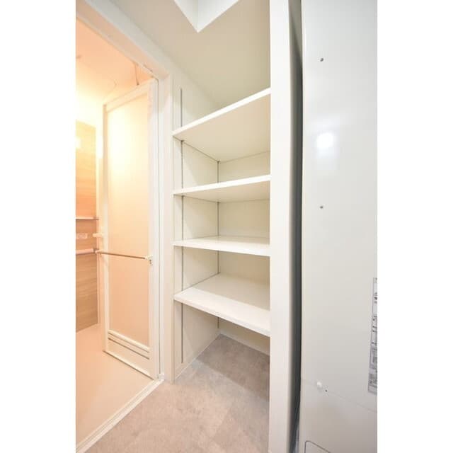 Room image 11