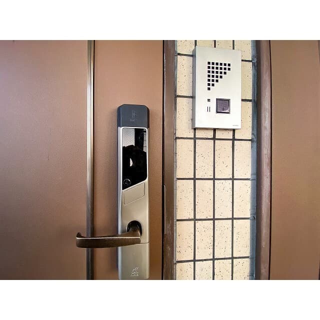 Room image 10