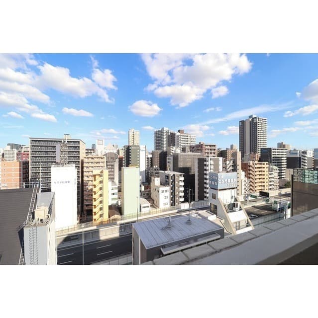 Room image 10