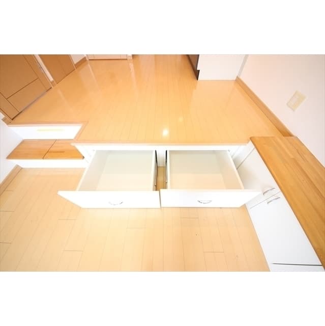 Room image 15