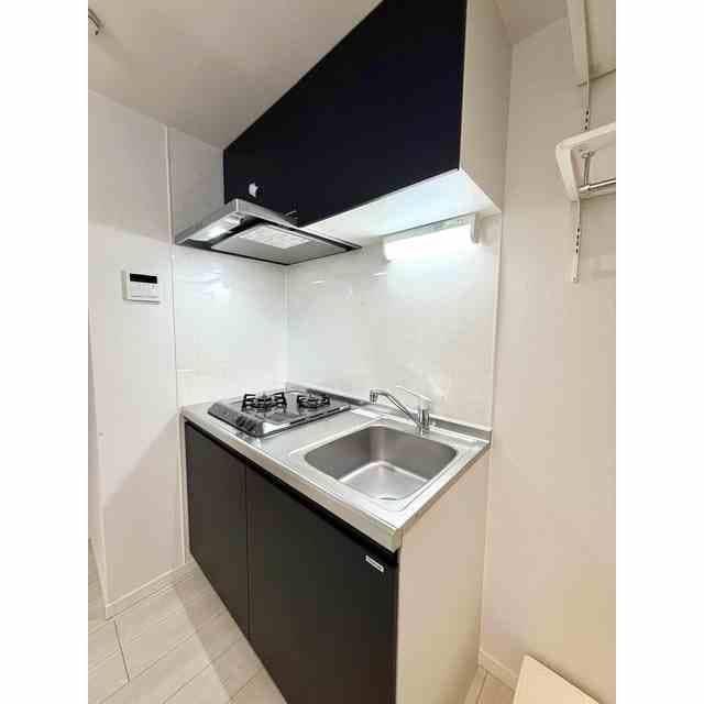 Room image 8