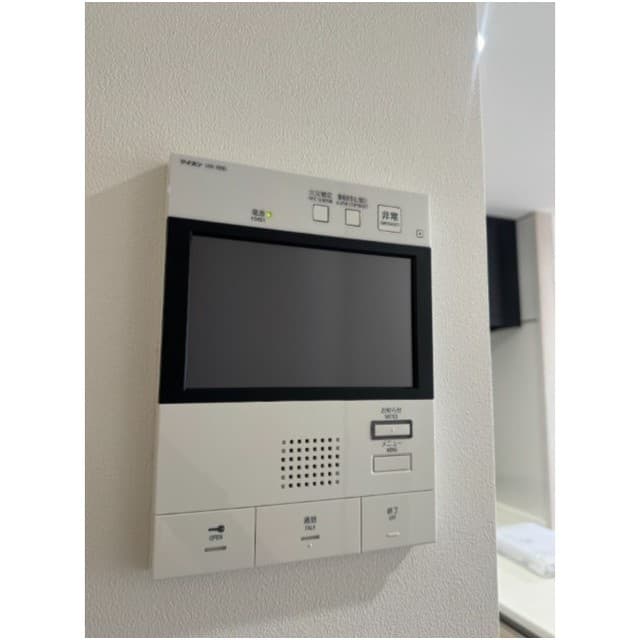 Room image 15