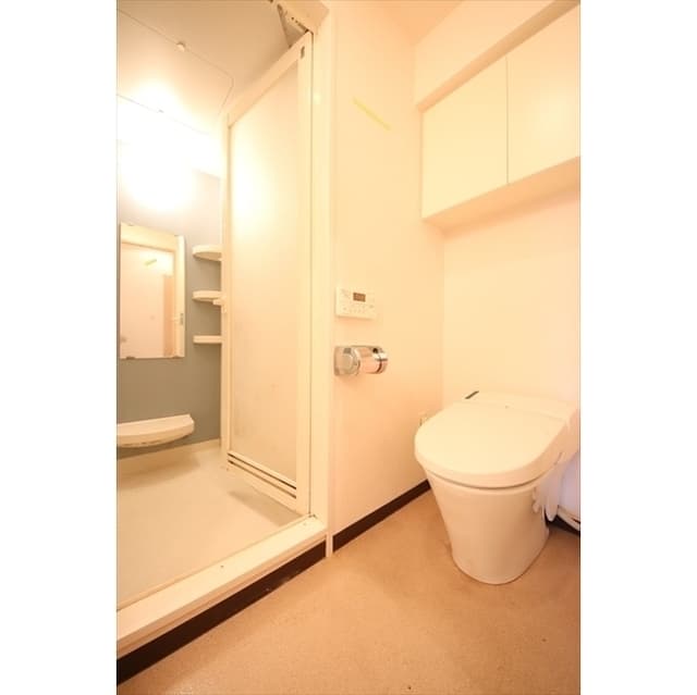 Room image 9