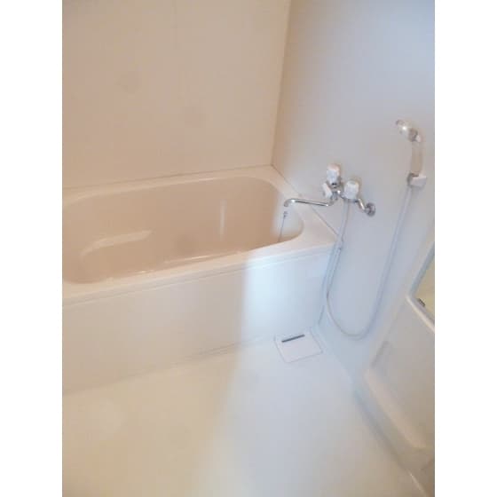 Room image 12