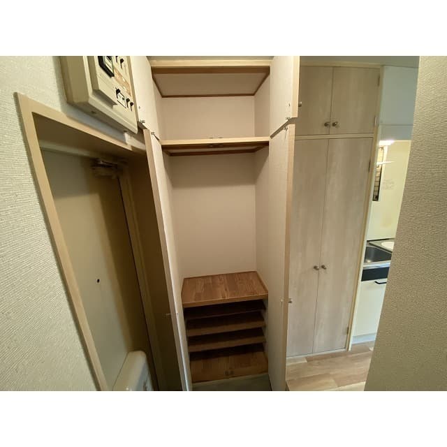Room image 13
