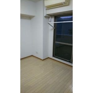 Room image 16