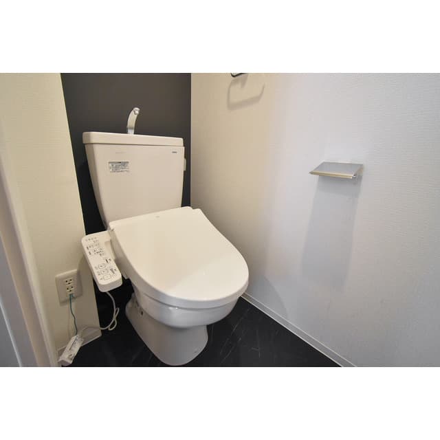 Room image 8