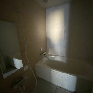 Room image 14