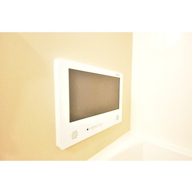 Room image 8