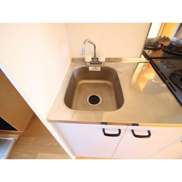 Room image 14