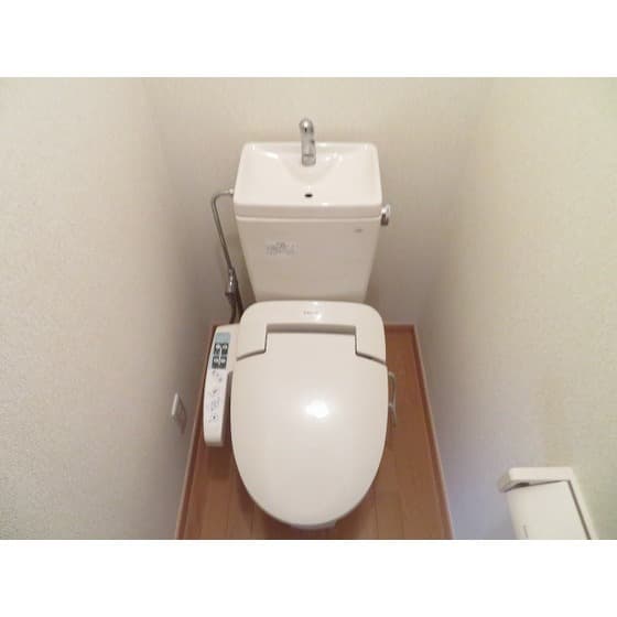 Room image 13