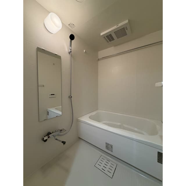 Room image 11
