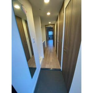 Room image 12
