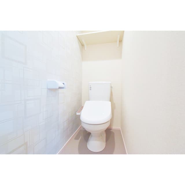 Room image 14