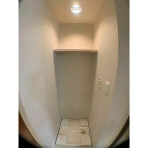 Room image 13