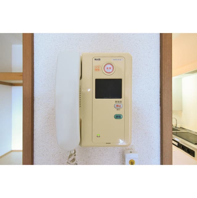 Room image 16