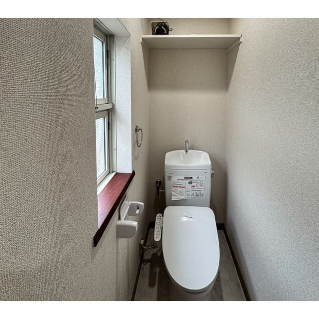 Room image 10