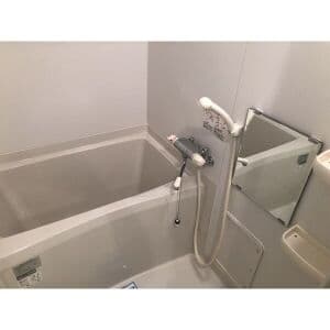 Room image 8